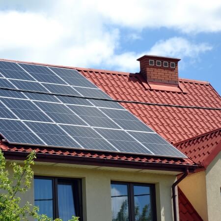 Повышение энергоэффективности вашего дома — это значительная инвестиция, которая окупится в будущем за счет снижения счетов за коммунальные услуги и улучшения качества жизни.